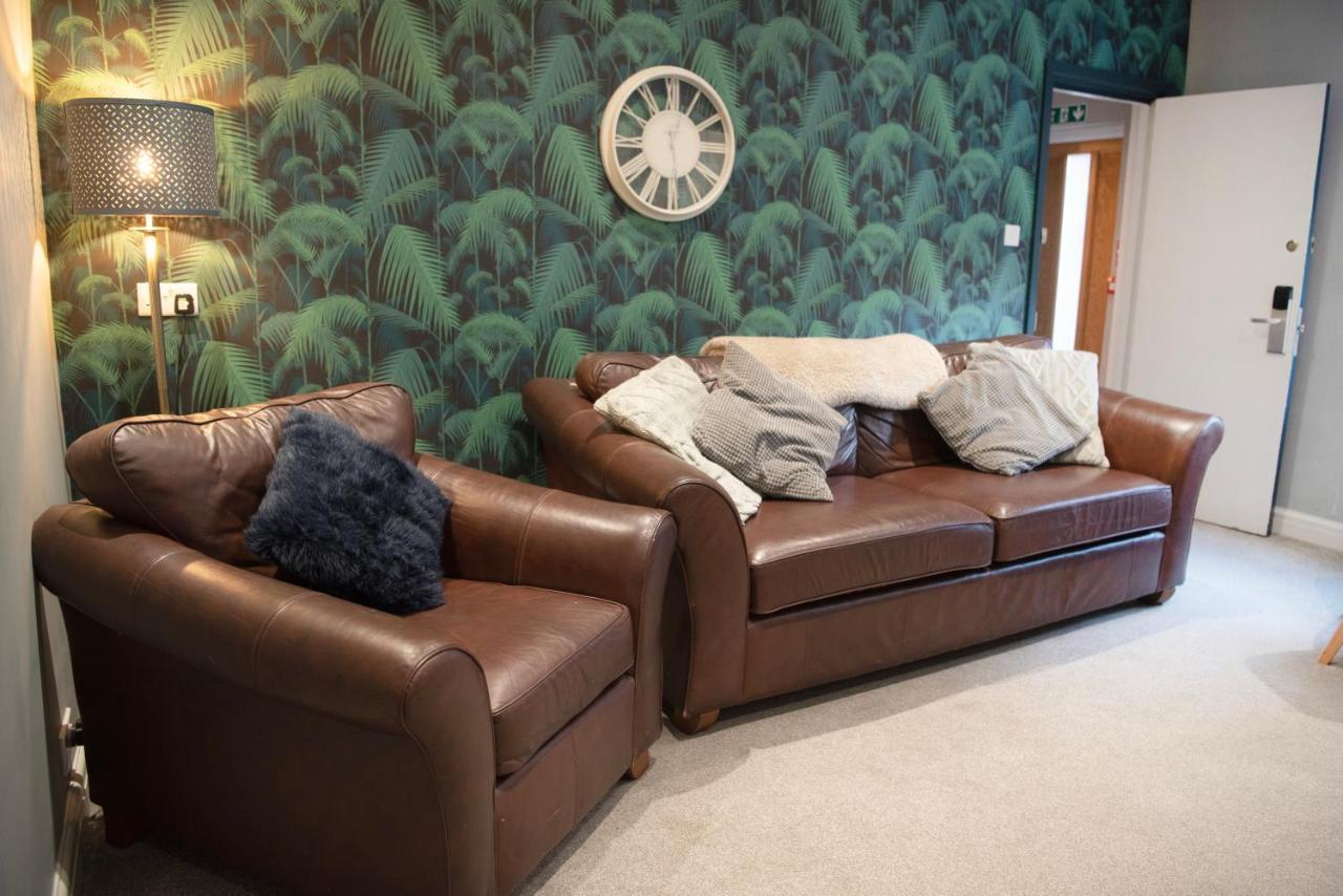 Stamford Guest House, 3 Min Walk To Southport Lord St, With Parking & Perfect Getaway Εξωτερικό φωτογραφία