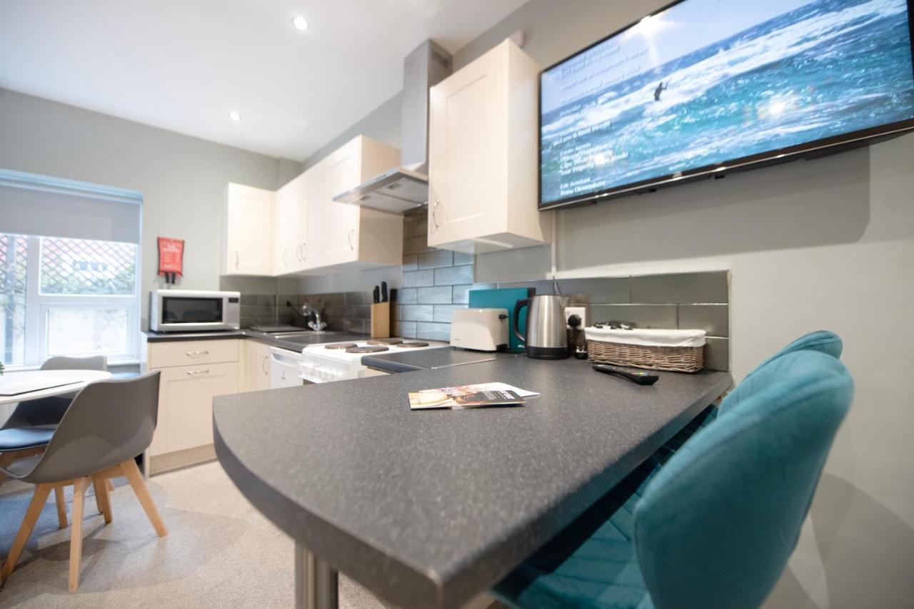 Stamford Guest House, 3 Min Walk To Southport Lord St, With Parking & Perfect Getaway Εξωτερικό φωτογραφία